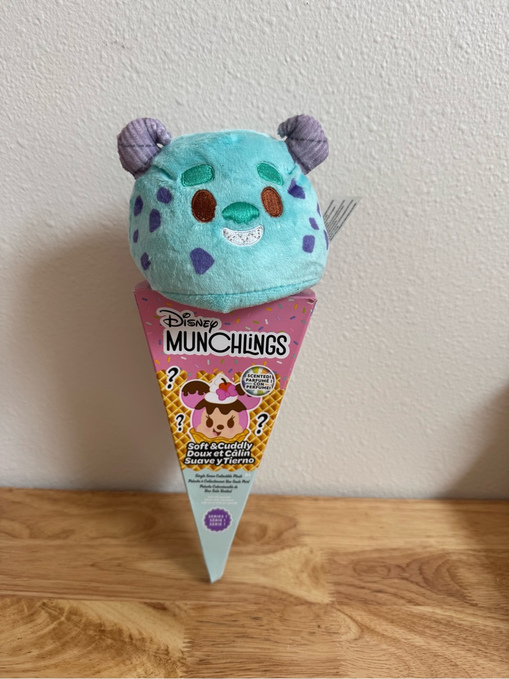 Disney Munchlings Single Serve scented Plush. Set of 4